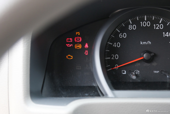 2016款NV200 1.6L自动豪华型