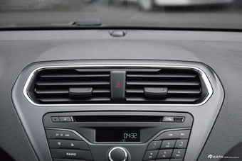 2017款福睿斯改款1.5L手动舒适型