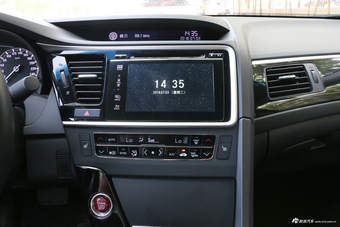 2017款思铂睿2.4L自动豪华版