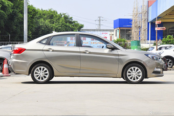 2016款悦翔V7 1.6L自动乐享型国IV