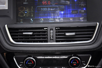 2016款众泰T600 2.0T自动尊贵型运动版