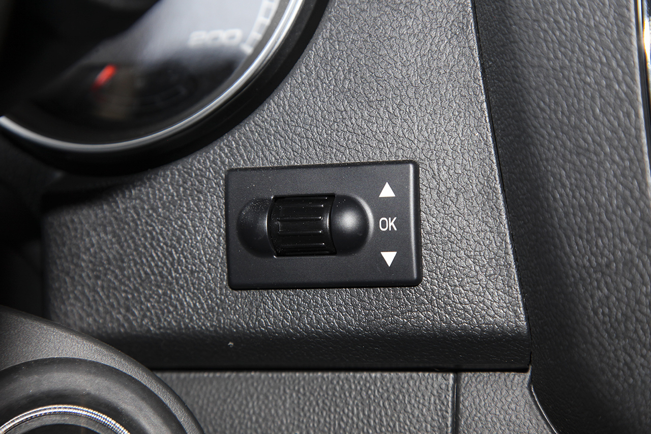 2016款北京BJ40L 2.3T自动四驱尊享版