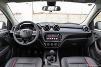 2017款东南DX3 1.5L手动豪华型