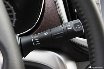 2015款启辰T70X 2.0L自动睿享运动版