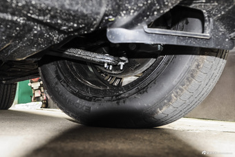 2016款宝沃BX7 2.0T自动四驱旗舰版28T