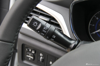 2016款悦翔V7 1.6L手动乐趣型国V