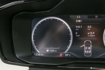 2018款领克02 1.5T自动两驱耀Pro版