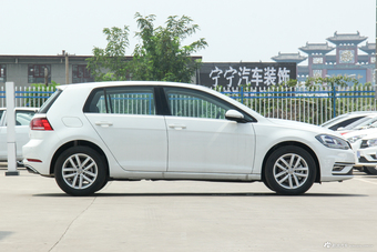 2018款高尔夫1.4T自动舒适型230TSI