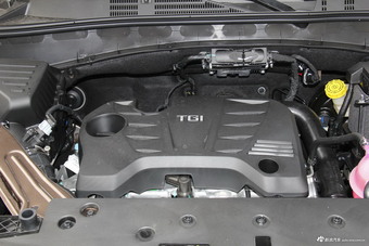 2018款荣威RX5 1.5T 20T自动两驱互联网智臻版