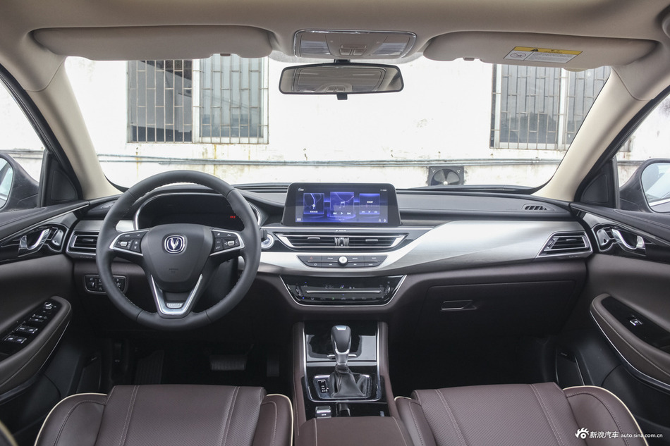 2018款睿骋CC1.5T自动智雅型