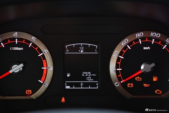 2018款菱智M5 1.6L手动7座舒适型