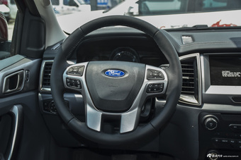 2016款撼路者2.0T自动两驱豪华版汽油