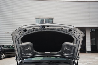 2016款奔驰E级E300L 豪华型