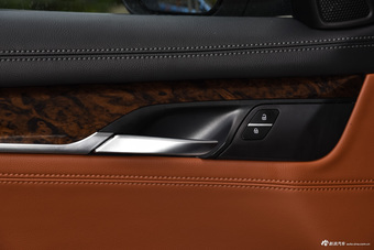 2016款汉腾X7 2.0T自动豪华型