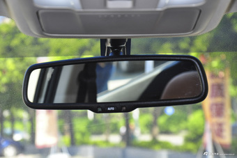 2016款风度MX5 2.0L 自动旗舰版