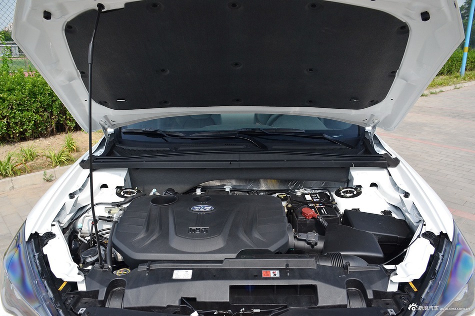 2017款奔腾X80 1.8T自动运动型