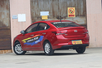 2016款悦纳1.4L自动精英版TOP