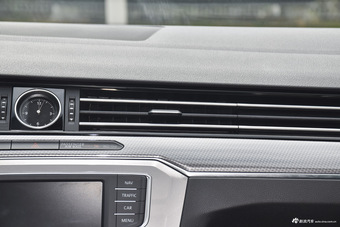 2017款蔚揽2.0T自动四驱拓行版380TSI