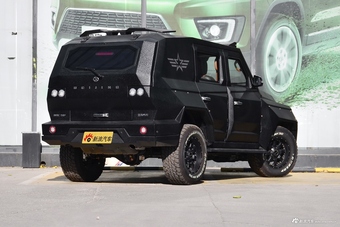 2017款北京BJ80 2.3T捍卫者