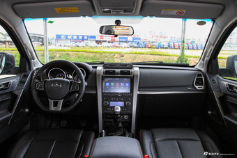 2017款黄海N3 2.5T手动四驱运动版XD25T5图片