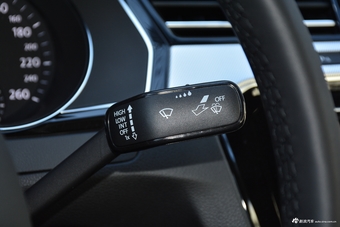 2019款迈腾2.0T自动330TSI DSG领先型