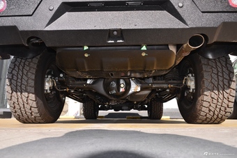 2017款北京BJ80 2.3T捍卫者