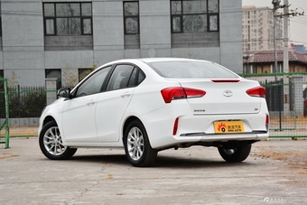 2019款东南A5翼舞 1.5L自动尊贵版国V