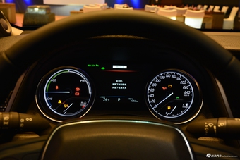 2018款凯美瑞2.5L 混动版