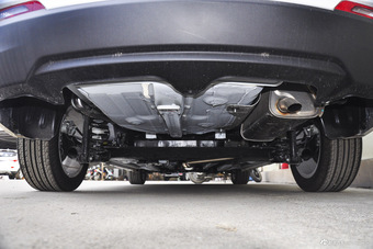 2016款悦翔V7 1.6L自动乐享型国V