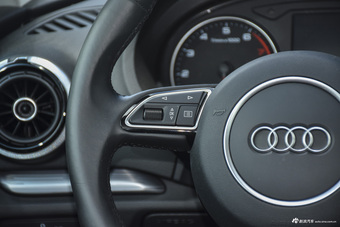 2016款奥迪A3 1.4T自动Limousine 35TFSI风尚型