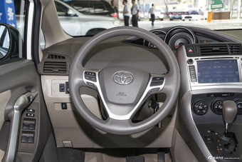2014款逸致1.8L自动精英版