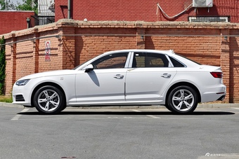 2017款奥迪A4L Plus 2.0T自动40TFSI时尚型