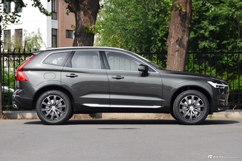 2019款沃尔沃XC60 2.0T自动四驱T5智雅豪华版