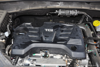 2017款荣威eRX5 1.5T自动尊荣旗舰版