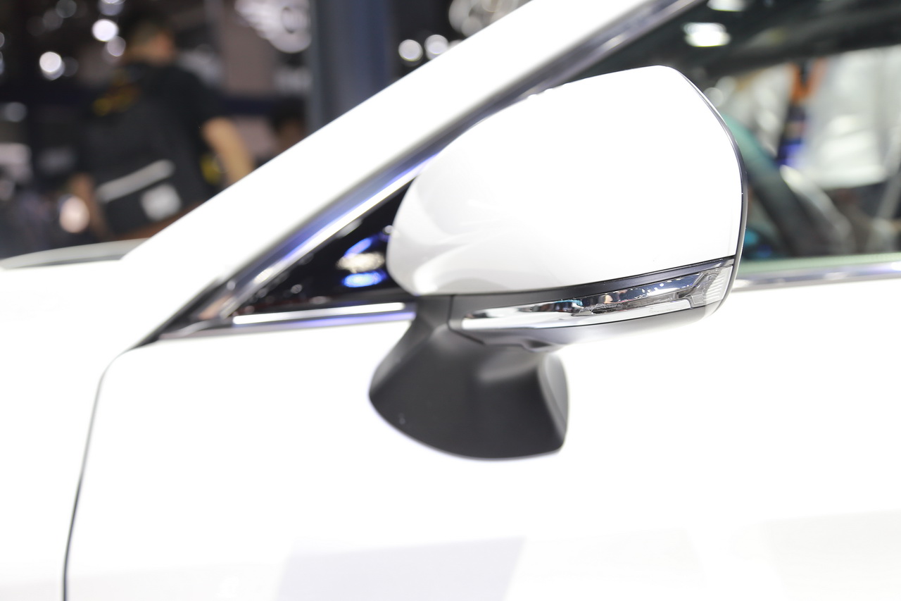 2018广州车展实拍：亚洲龙