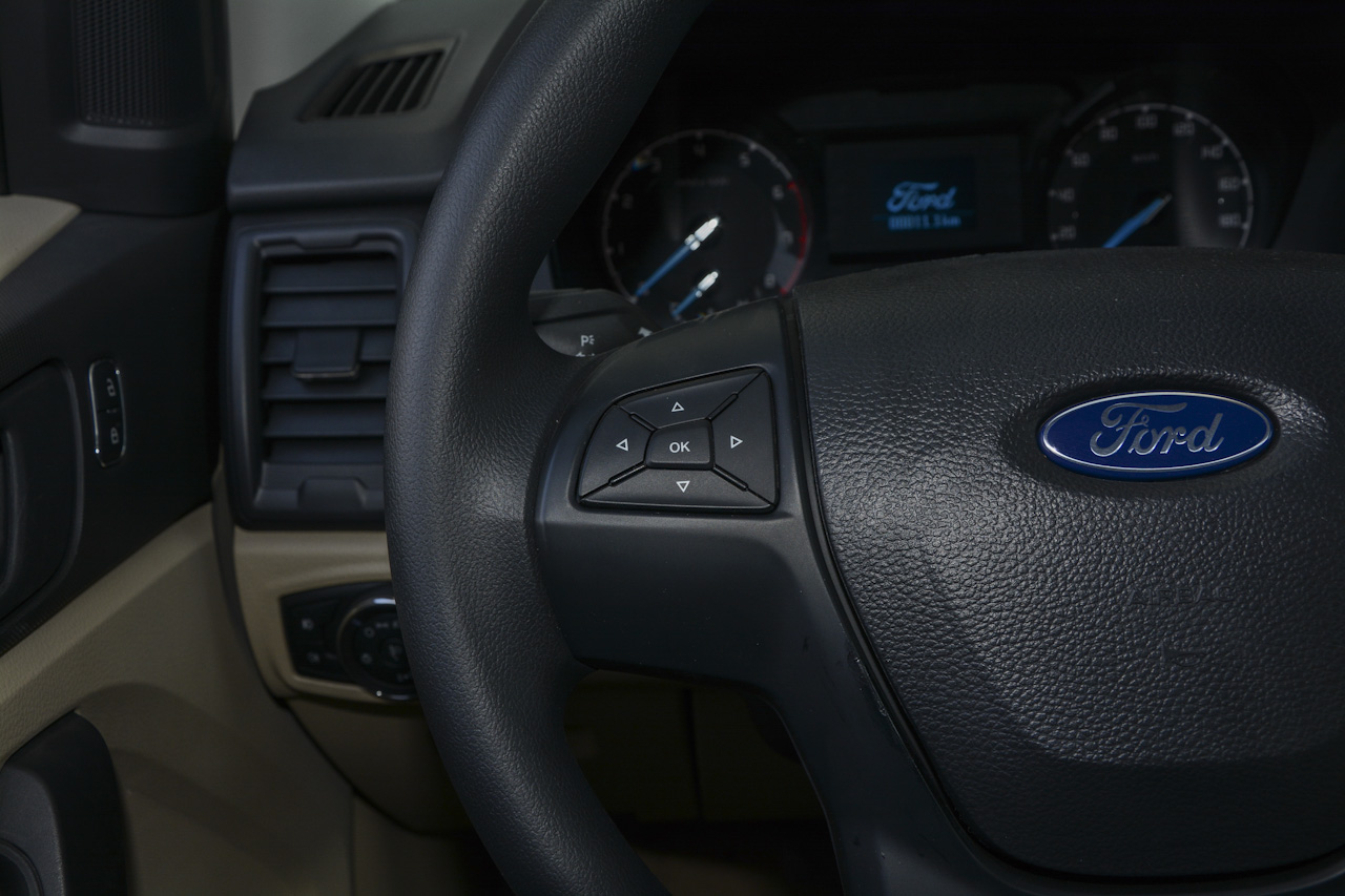 2017款撼路者2.0T自动四驱菁英版汽油5座