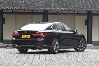 2018款雷克萨斯LS 3.5L自动500h F-SPORT 