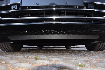 2018款奥迪A8L 3.0T自动55 TFSI quattro尊贵型