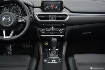 2018款阿特兹2.0L自动蓝天尊贵版