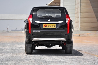 2016款帕杰罗·劲畅3.0L标准版