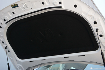 2017款长安CS75尚酷版 1.5T自动锋享型