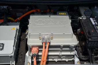 2016款北汽新能源EV160 电动轻秀版