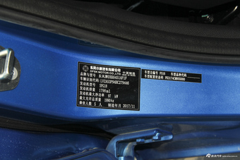 2018款风光S560改款 1.8L CVT尊贵型5座