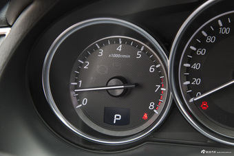 2017款阿特兹2.0L自动蓝天时尚版