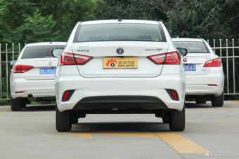 2018款逸动DT 1.6L手动尊享型