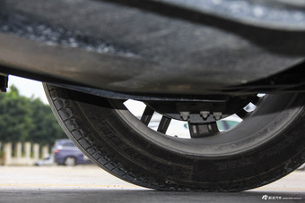 2016款东风A9 1.8T自动尊贵型