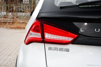2017款纳智捷 U5 SUV 1.6L CVT名士版