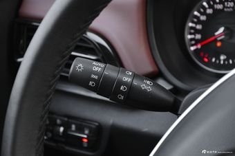 2018款中华V6 1.5T自动旗舰型