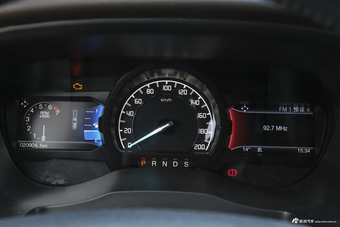 2016款撼路者2.0T自动四驱旗舰版汽油