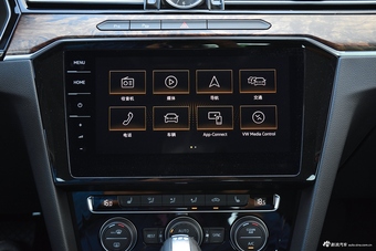 2018款迈腾2.0T自动380TSI DSG尊贵型